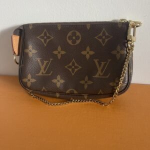 Louis Vuitton Mini Pochette